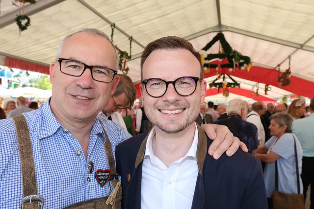 Eröffnung des Nürnberger Herbstvolksfestes | Foto: Udo Dreier