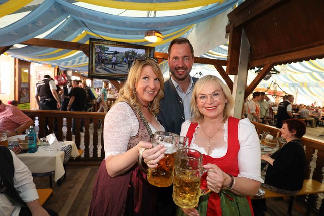 Eröffnung des Nürnberger Herbstvolksfestes | Foto: Udo Dreier