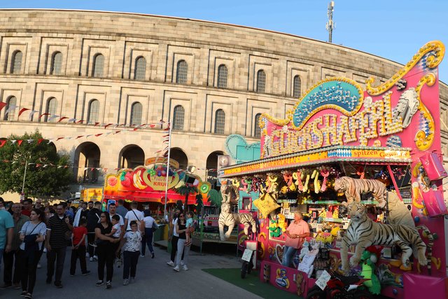 Eröffnung des Nürnberger Herbstvolksfestes | Foto: Udo Dreier