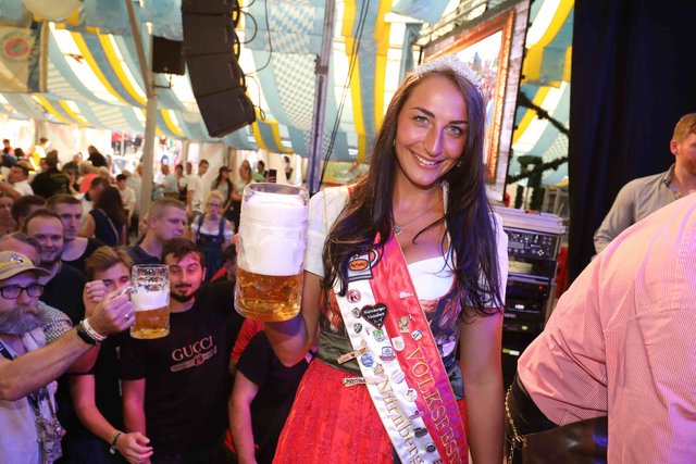 Eröffnung des Nürnberger Herbstvolksfestes | Foto: Udo Dreier