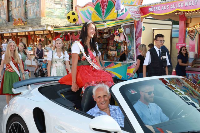 Eröffnung des Nürnberger Herbstvolksfestes. | Foto: Udo Dreier