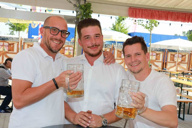 Eröffnung des Nürnberger Herbstvolksfestes. | Foto: Udo Dreier