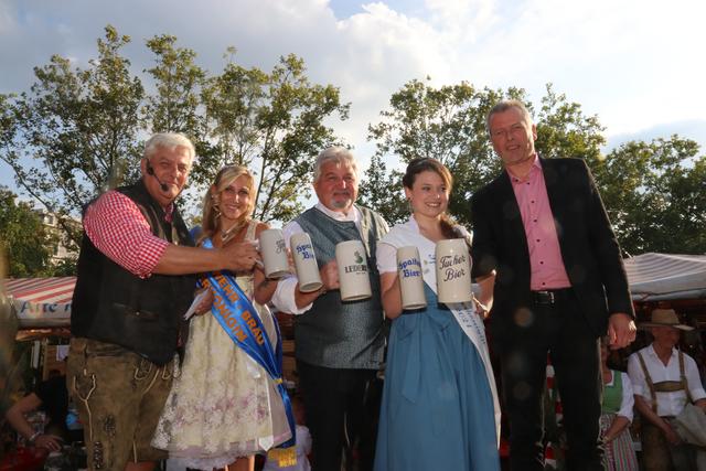 Eröffnung 49. Nürnberger Altstadtfest.  | Foto: John R. Braun