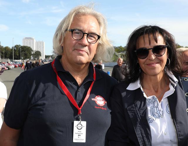 Wolfgang Schlosser, Vorstand Motorsport Club Nürnberg, mit Ehefrau Angelika.