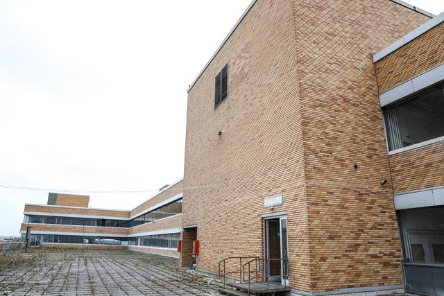 Noch befindet sich der Quelle-Bau in einer Art Dornröschenschlaf. Doch schon bald könnten die Bagger anrollen.  | Foto: Nicole Fuchsbauer