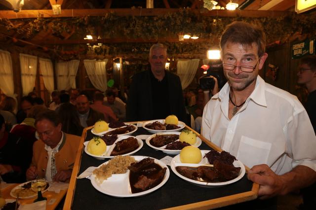 Schnappschuss vom Wirtschafts- und Medienstammtisch Fürth 2019.