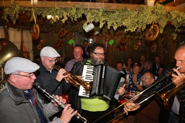 Schnappschuss vom Wirtschafts- und Medienstammtisch Fürth 2019.