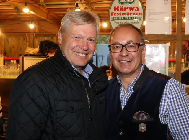 MarktSpiegel-Geschäftsführer Harald Greiner (l.) mit Tucher-Marketing-direktor Kai Eschenbacher. | Foto: © John R. Braun