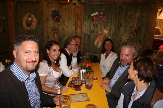 Schnappschuss vom Wirtschafts- und Medienstammtisch Fürth 2019.