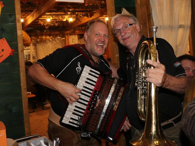 Schnappschuss vom Wirtschafts- und Medienstammtisch Fürth 2019.