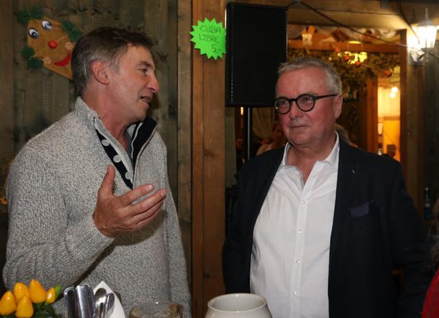 Schnappschuss vom Wirtschafts- und Medienstammtisch Fürth 2019.