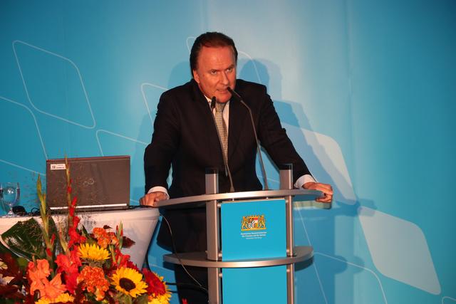 Ministerialdirektor Dr. Alexander Voitl bei seiner Ansprache in Vertretung von Finanzminister Albert Füracker. | Foto: John R. Braun