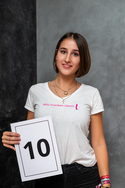 Esther Mrochen (18), Schülerin.  | Foto: Mariusz Mindykowski/Cawi Concept