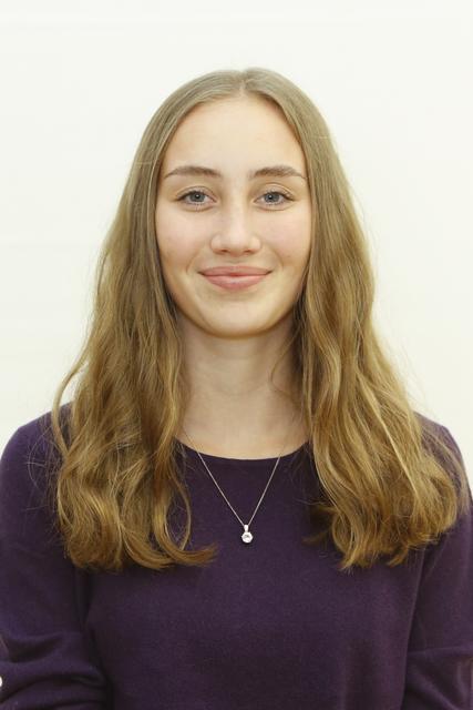 Zoe Dahlia Thobor, 19 Jahre, 1,61 Meter groß, Studentin. Hobbys: Ballett, Theater, Jazz Dance, Klavier spielen.  | Foto: Stadt Nürnberg