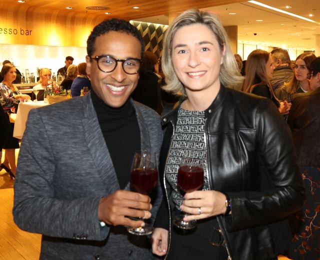 SPD-Stadtrat Nasser Ahmed mit Tatjana Körner (CSU). | Foto: © John R. Braun