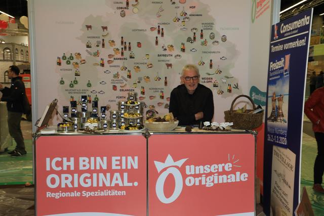 Erster Rundgang auf der Consumenta 2019. | Foto: Udo Dreier