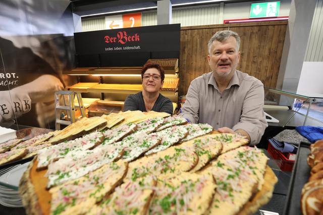 Erster Rundgang auf der Consumenta 2019. | Foto: Udo Dreier
