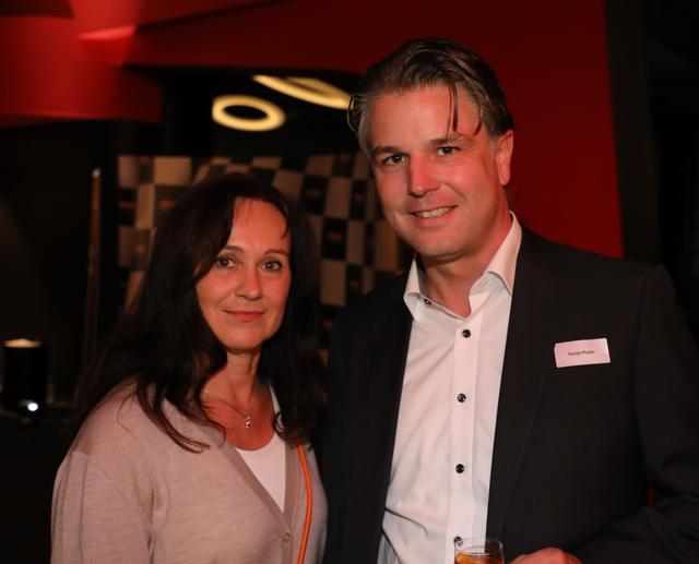 Daniel Pfaller (Geschäftsführer Südwestpark) mit Veranstalterin Sabine Michel. | Foto: © bayernpress