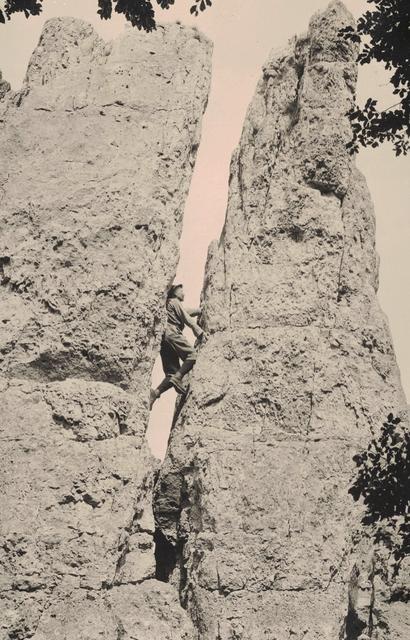 Kletterer am Rifflerfelsen im Pegnitztal, 1903.  Archiv der Sektion Nürnberg des DAV; unbekannter Fotograf. | Foto: oh/Privat