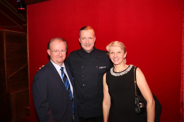 Handwerkskammer-Hauptgeschäftsführer Prof. Dr. Elmar Forster (li.) mit Gattin Maria und dem Gastgeber. | Foto: John R. Braun