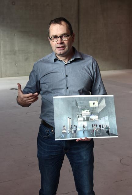 Dr. Andreas Gundelwein, der Bereichsleiter Ausstellungen und Sammlungen am Deutschen Museum, erläuterte das Konzept des Zukunftsmuseums. | Foto: tom