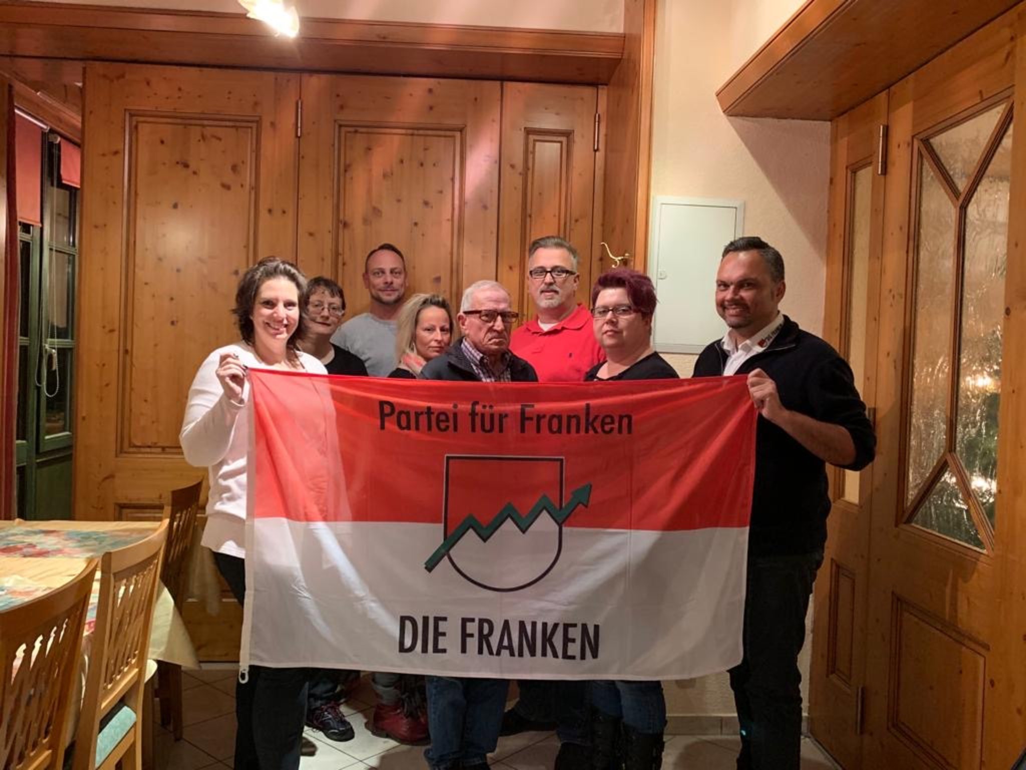 Partei Fur Franken Nominiert Stadtratsliste Die Franken Treten In Lauf An Nurnberger Land