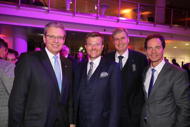 Dr. Roland Fleck (CEO NürnbergMesse), CSU-OB-Kandidat Marcus König, Peter Ottmann (CEO NürnbergMesse) und Lucius A. Hemmer (Intendant der Nürnberger Symphoniker) v.li). | Foto: Udo Dreier, John R. Braun