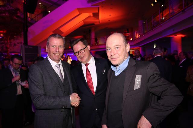 OB Dr. Ulrich Maly mit Christian Ruppert (Geschäftsführender Direktor Staatstheater Nürnberg) und Staatsintendant Jens Daniel Herzog (v.li.).