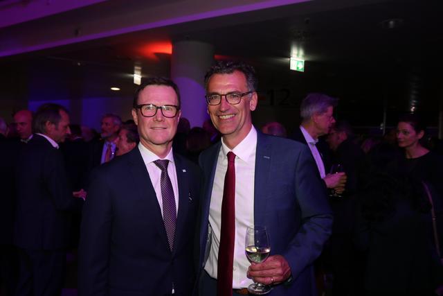 wbg-Geschäftsführer Ralf Schekira (li.) und Prof. Dr. Achim Jockwig, Vorstandsvorsitzender Klinikum Nürnberg.