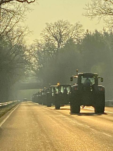 Da fahren sie! | Foto: Peter Maskow