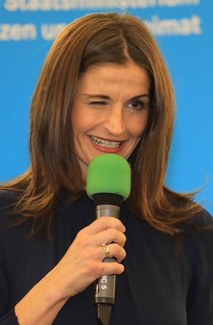 Marion Schieder („Schiederin“) von Antenne Bayern moderierte den Abend. | Foto: Udo Dreier