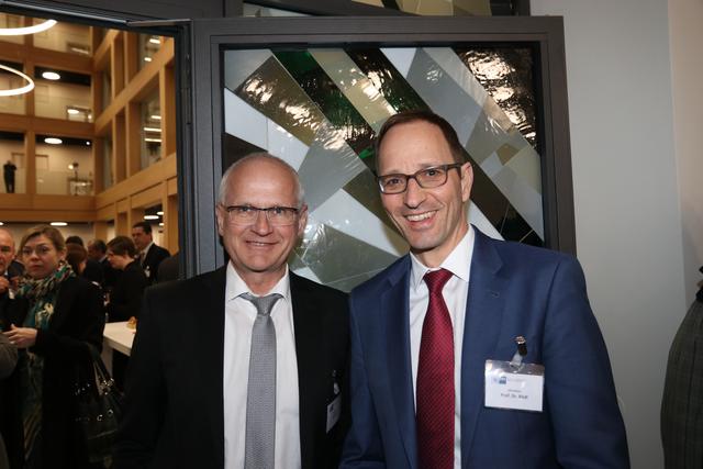 Bürgermeister Dr. Klemens Gsell (li.) mit IHK-Vizepräsident Prof. Dr. Christian Rödl. | Foto: John R. Braun