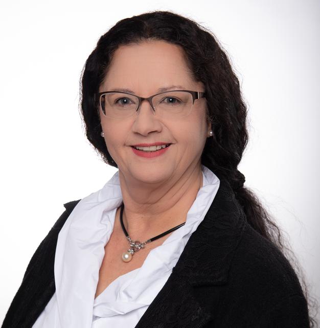 Anette Wirth-Hücking (Freie Wähler Bayern/Freie Wählergemeinschaft Erlangen F.W.G.).
Foto: © StudioLine Erlangen