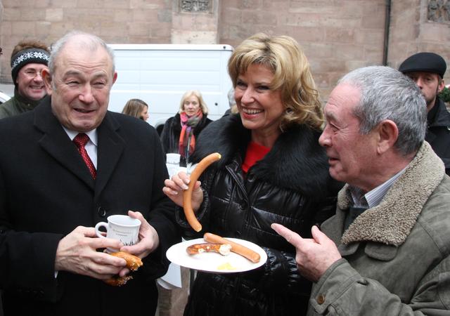 Für Günther Beckstein und Dagmar Wöhrl gab‘s auch mal Wienerle. | Foto: Udo Dreier