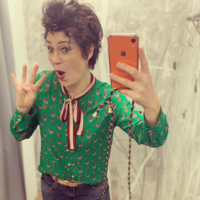 Sabrina Zehnmeister hat eine eigene Home Shopping Sendung auf youtube ins Leben gerufen. | Foto: Privat