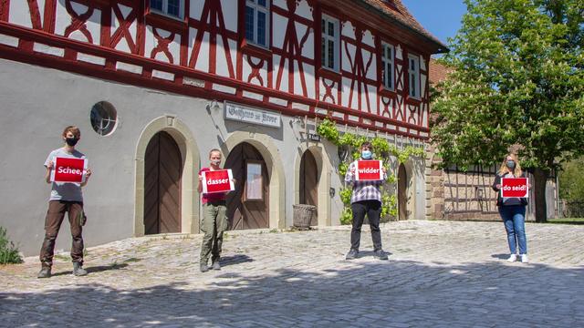 Das Team des Fränkischen Freilandmuseums freut sich auf die Besucher.