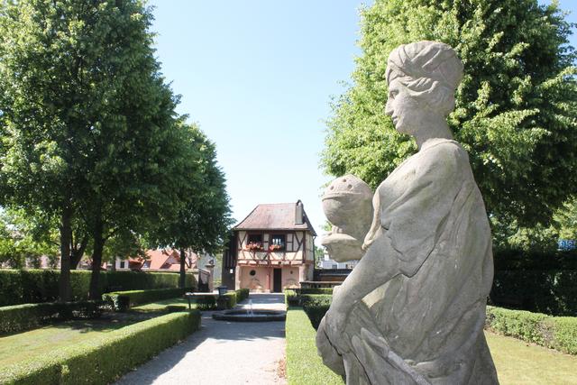 Im Doppel-Hesperidengarten (Johannisstraße 45/47) gibt es viele Details zum Entdecken. | Foto: Victor Schlampp