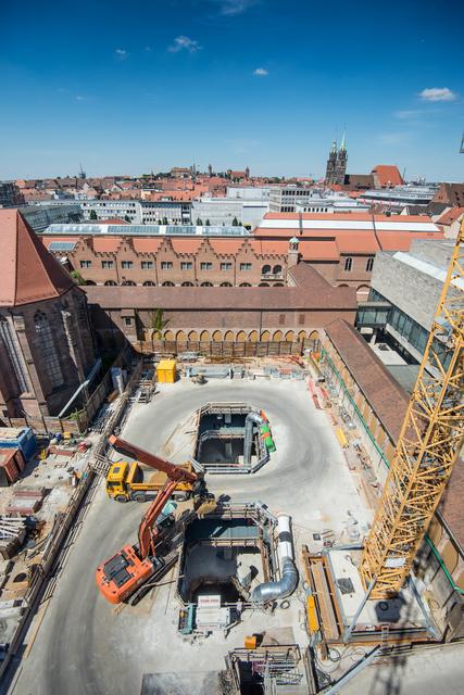 Luftaufnahmen von Nürnbergs spektakulärster Baustelle im Juni 2019.  | Foto: GNM/Florian Kutzer