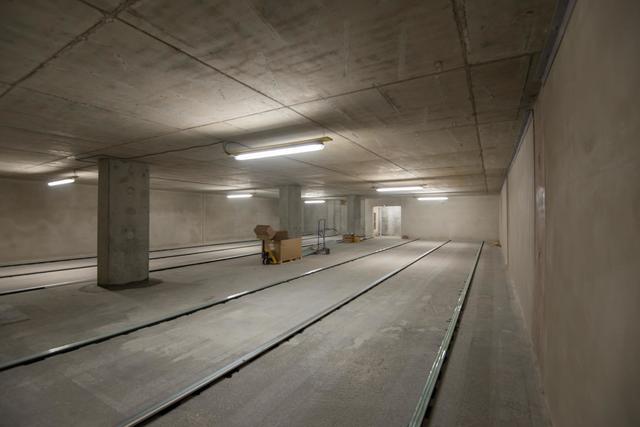 Bodenschienen für Kompaktanlagen (Juni 2020).  | Foto: GNM/Florian Kutzer