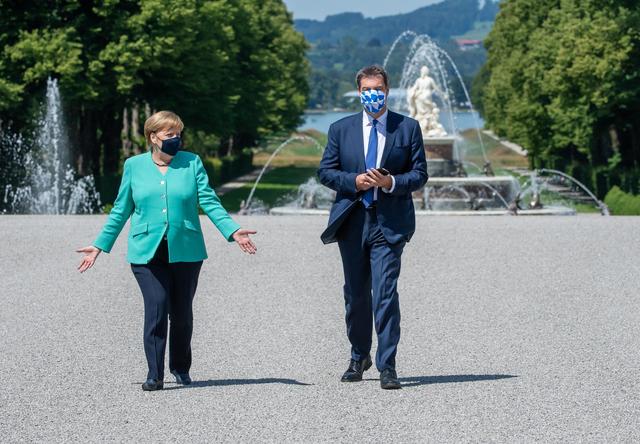 Markus Söder (CSU), Ministerpräsident von Bayern, und Bundeskanzlerin Angela Merkel (CDU).