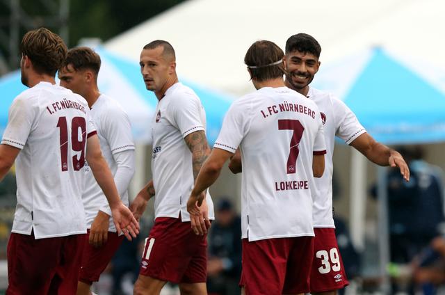 Jubel nach Tor zum 2:5 - Ekin Celebi (39, 1. FCN), Felix Lohkemper (7, 1. FCN) und Team.  | Foto: 1. FC Nürnberg/Daniel Marr