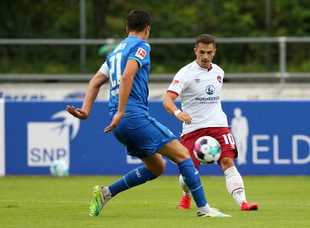 Benjamin Hübner (21, TSG 1899 Hoffenheim), Nikola Dovedan (10, 1. FCN). | Foto: 1. FC Nürnberg/Daniel Marr