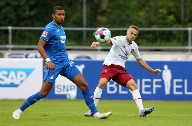 Kevin Akpoguma (25, TSG 1899 Hoffenheim), Tim Handwerker (6, 1. FCN).  | Foto: 1. FC Nürnberg/Daniel Marr