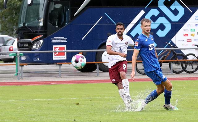 Sapreet Singh (8, 1. FCN,) Stefan Posch (38, TSG 1899 Hoffenheim).  | Foto: 1. FC Nürnberg/Daniel Marr