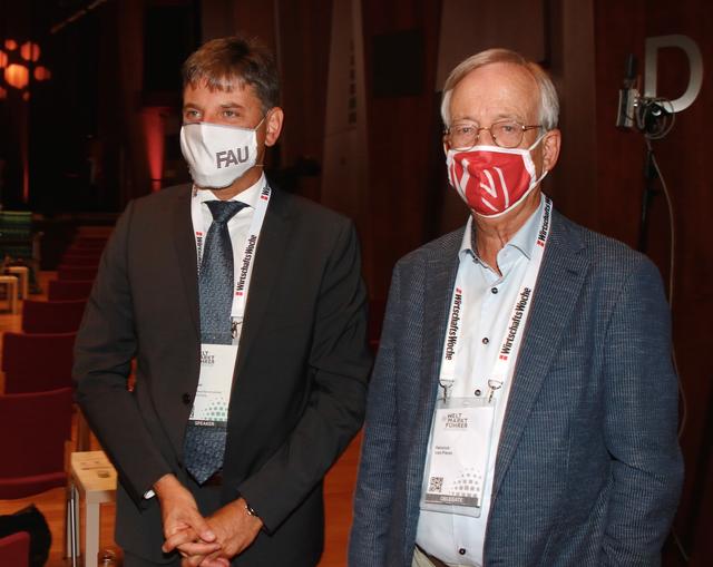 FAU-Präsident Hornegger (l.) mit Ex-Siemens-Chef von Pierer.
Foto: © bayernpress / Udo Dreier