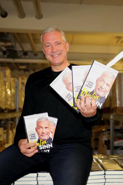 Alexander Herrmann mit Andreas Hock "...und eine Prise Wahnsinn" - Mein Leben und meine Lehren aus Sterneküche und Fernsehen | Foto: Jürgen Friedrich