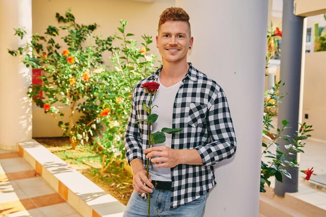  Bei unterschiedlichsten Dates lernt Melissa die Männer kennen – in größerer Runde und unter vier Augen.  | Foto: TVNOW/https://www.tvnow.de/