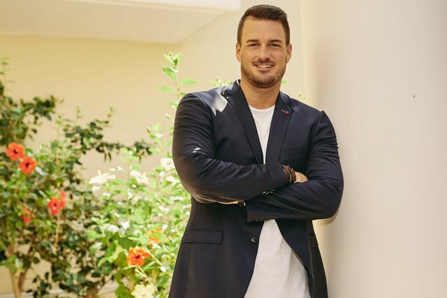 Sebastian (33), Triebwerkstechniker aus Hamburg: "Ich habe das gewisse Etwas!"   | Foto: TVNOW/https://www.tvnow.de/