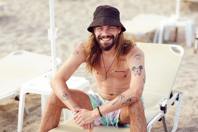  Bei unterschiedlichsten Dates lernt Melissa die Männer kennen – in größerer Runde und unter vier Augen.  | Foto: TVNOW/https://www.tvnow.de/