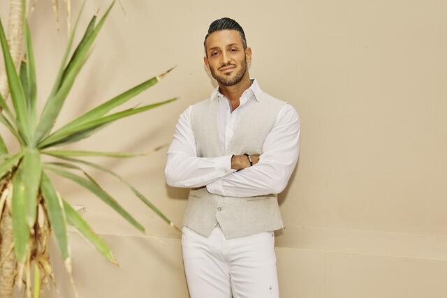 Saverio (35), Verkaufsberater im Außendienst aus Waiblingen: "Happy Bachelorette, happy me!" | Foto: TVNOW/https://www.tvnow.de/